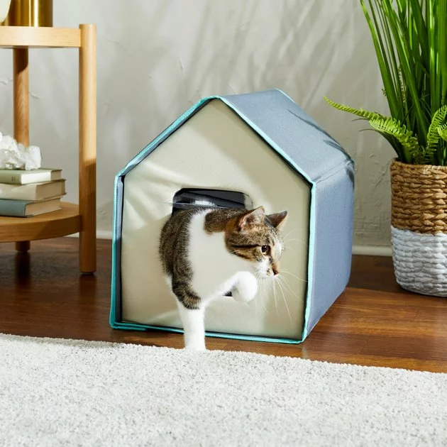 Frisco Indoor Unheated Cat House 3 Frisco Indoor Unheated Cat House